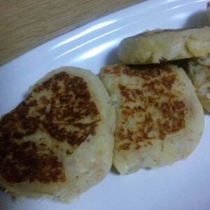 材料はツナとじゃが芋のみ✿ツナじゃが焼き 